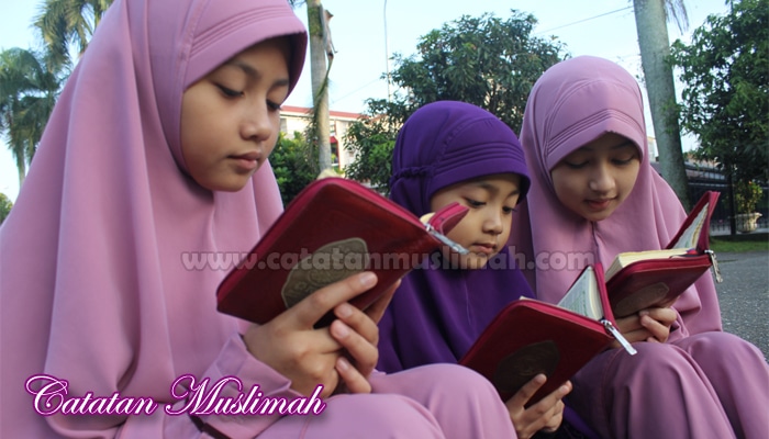 Tips Mengajarkan Anak Menghafal Al-Qur’an Sejak Usia Dini